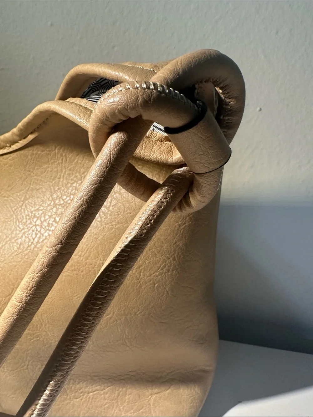 Le Miel Women's Tan Shoulder Bag - Classic Everyday NWT